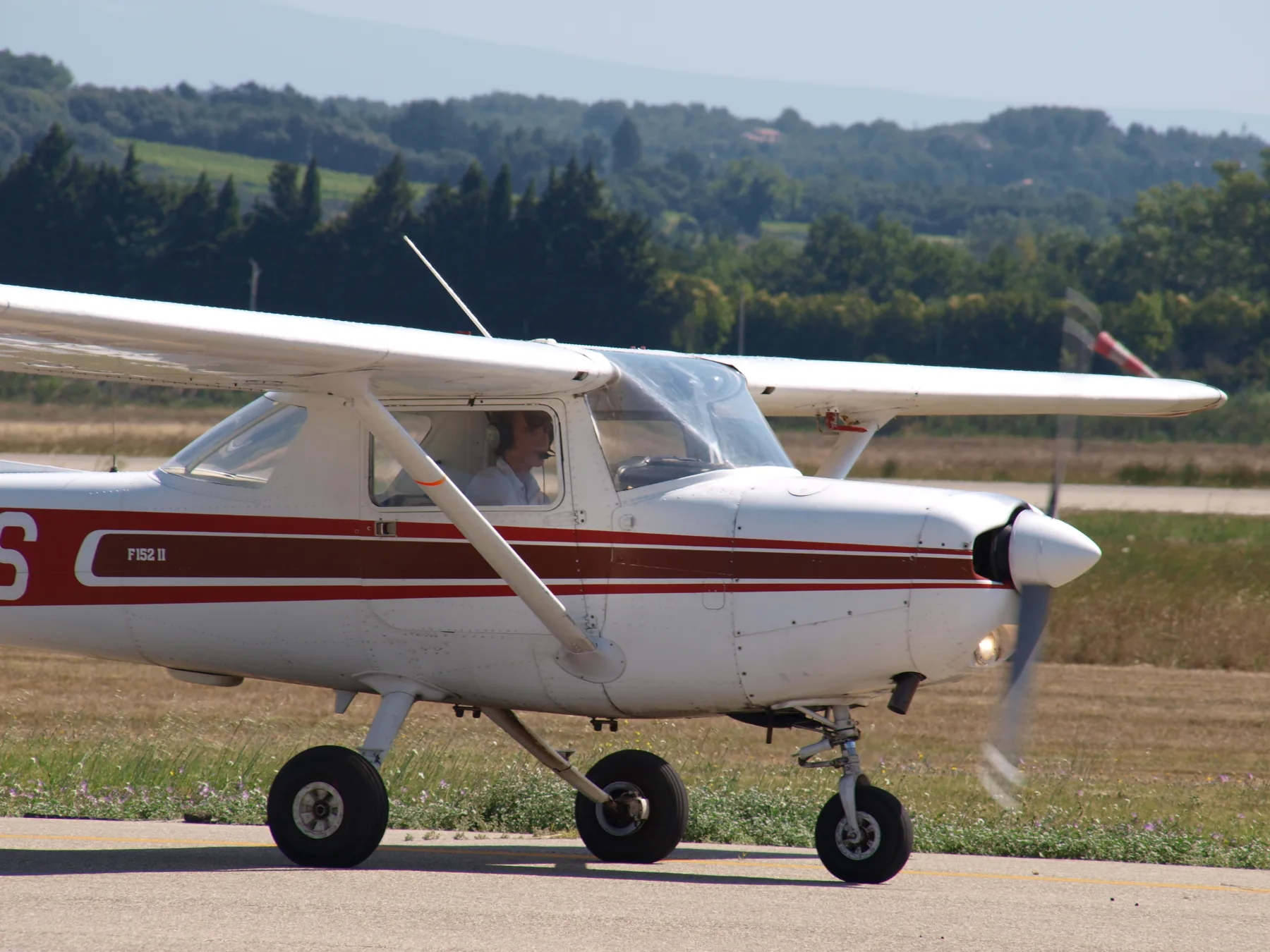 Pierre Barreau flying a Cessna 152 at age 15